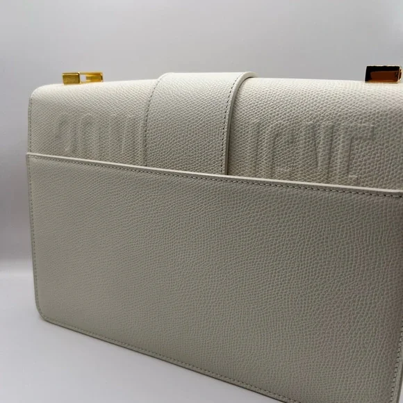 Dior 30 Montaigne - Picture 7 of 16